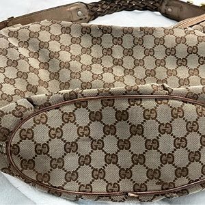 Gucci Authentic Bag !!